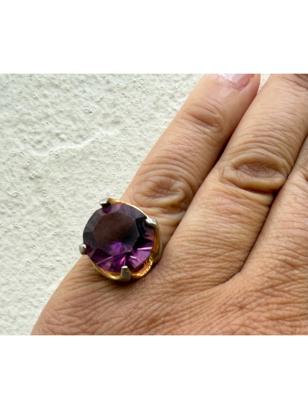 Vintage 5 Ct Amethyst Statement Cocktail Ring Size 5,5 Gold Tone Solitaire